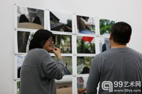 “麦田甜甜圈——陈昕鹏作品展”在西五艺术中心华美开幕